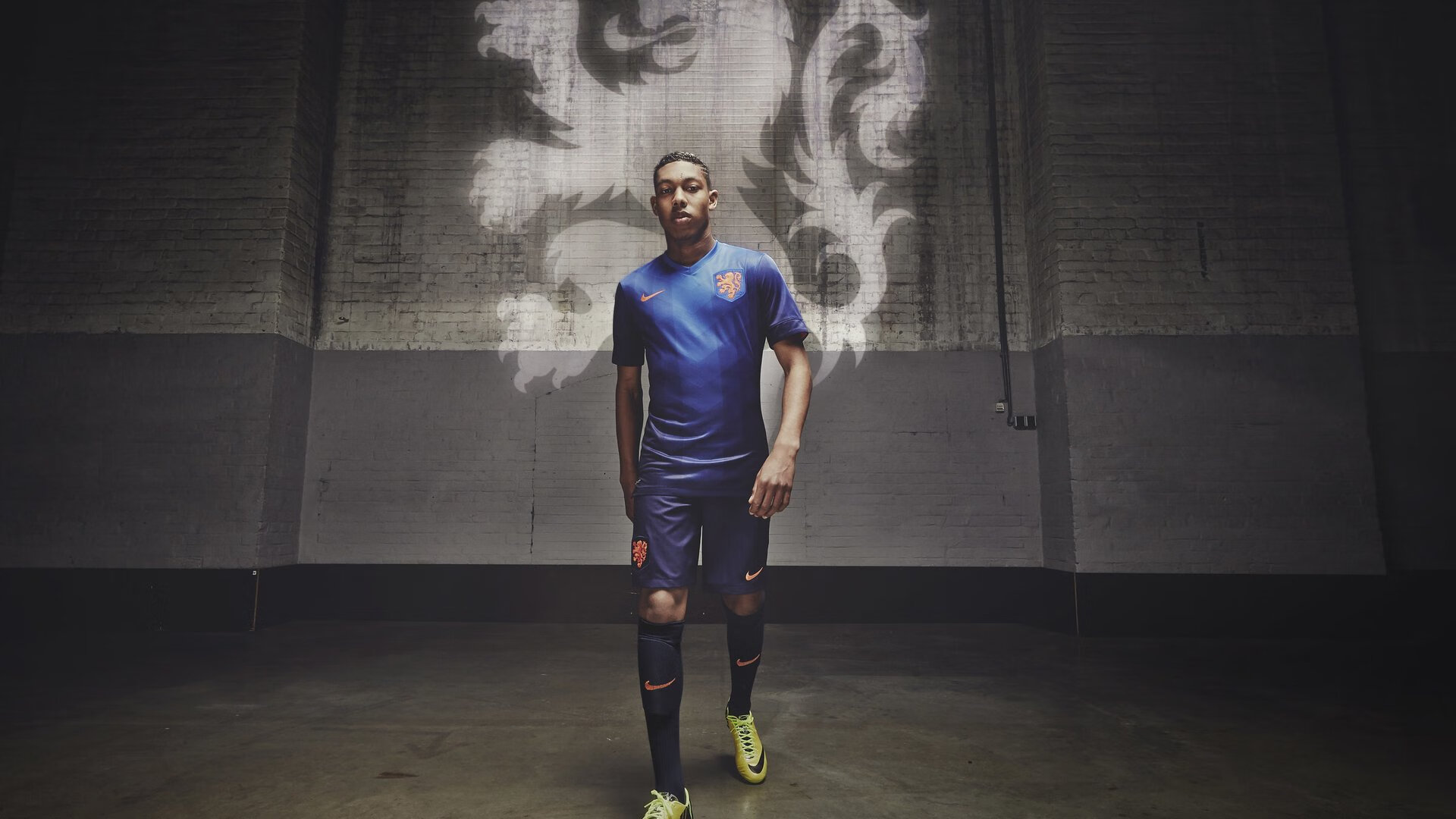 星空体育在线登录-五大联赛是否通过快节奏边路渗透破解密防，五大联赛克制关系