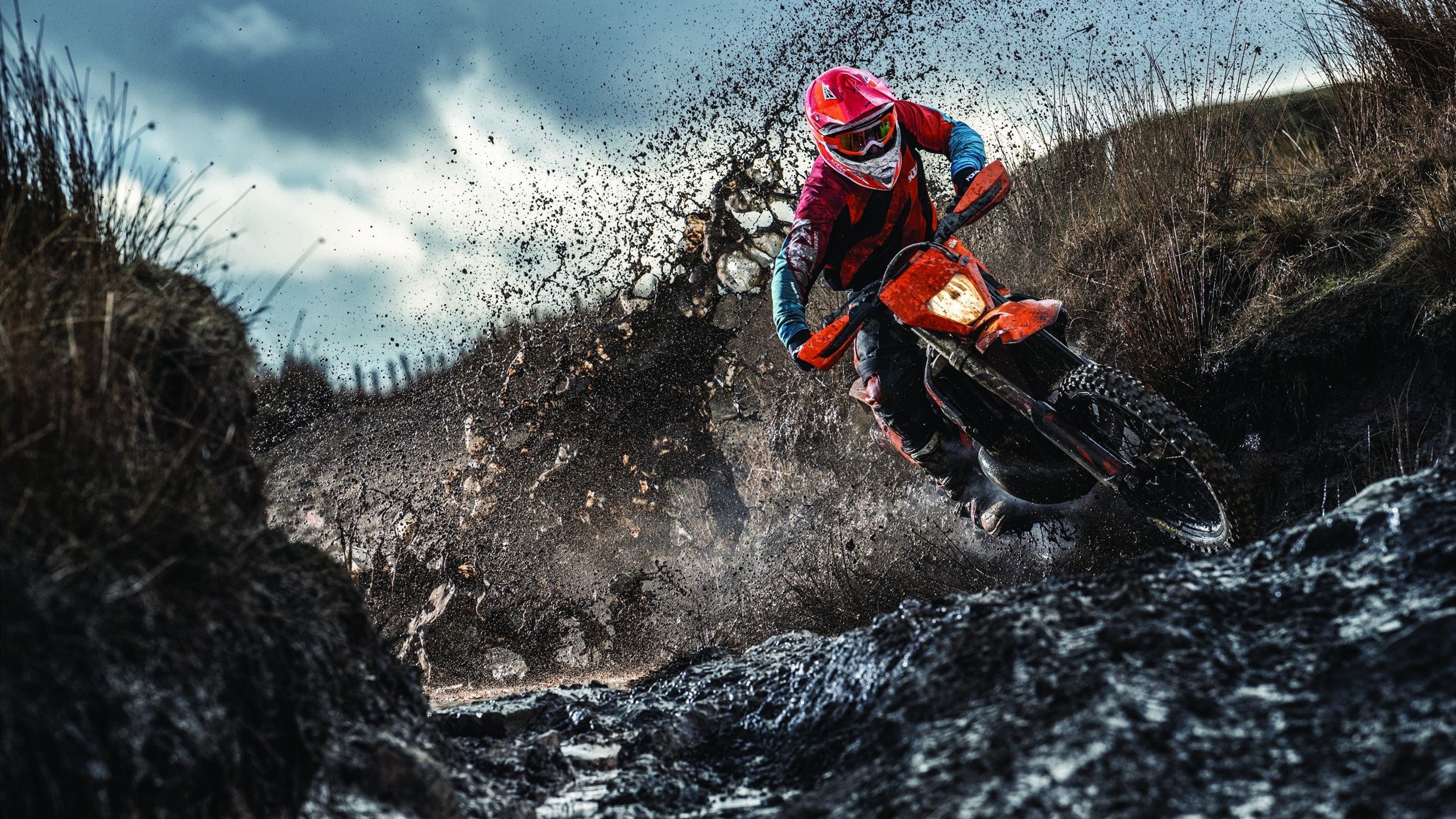 欧冠新赛季:皇马最后十分钟连追两球 2比2逼平拜仁 上演惯性“读秒剧本”